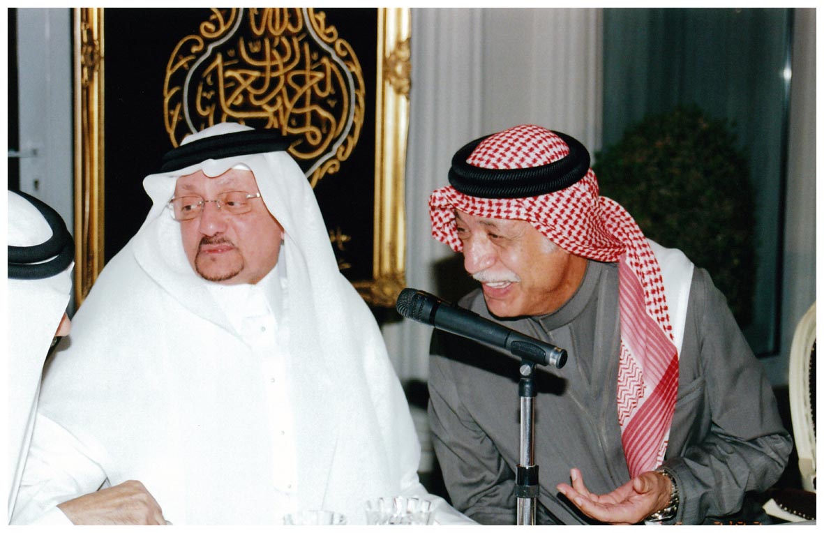 صورة 1058: الشيخ عبد المقصود خوجه فالدكتور هاشم عبده هاشم 